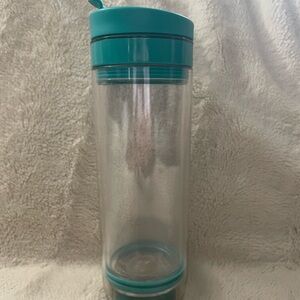 Iced Tea Press by David’s Tea